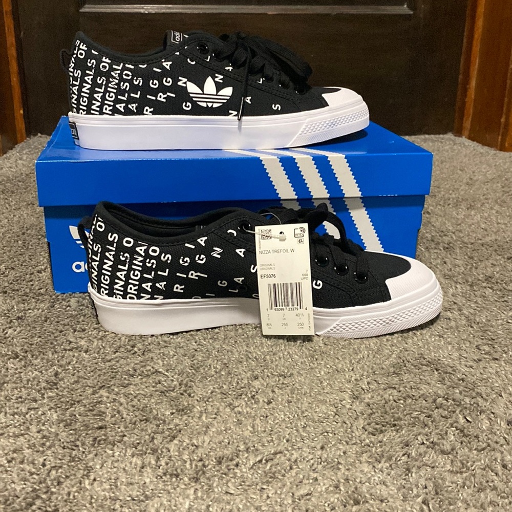 Adidas nizza trefoil, new